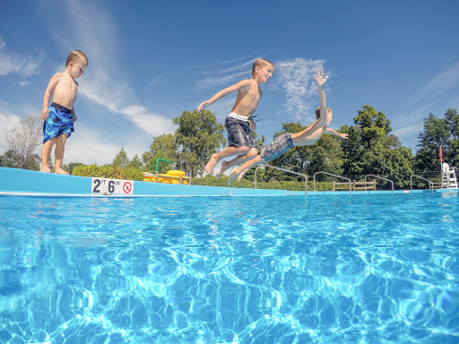 Water Park «Green Lake Family Aquatic Center», reviews and photos, 1100 River Oaks Dr, Calumet City, IL 60409, USA