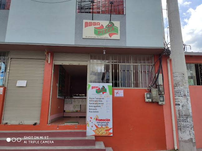 Opiniones de MEGA PIZZA en Quito - Pizzeria