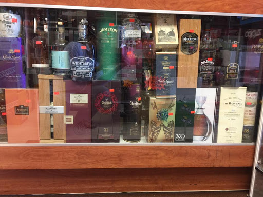 Liquor Store «Liquor & Cigars», reviews and photos, 10449 Gibsonton Dr, Riverview, FL 33578, USA