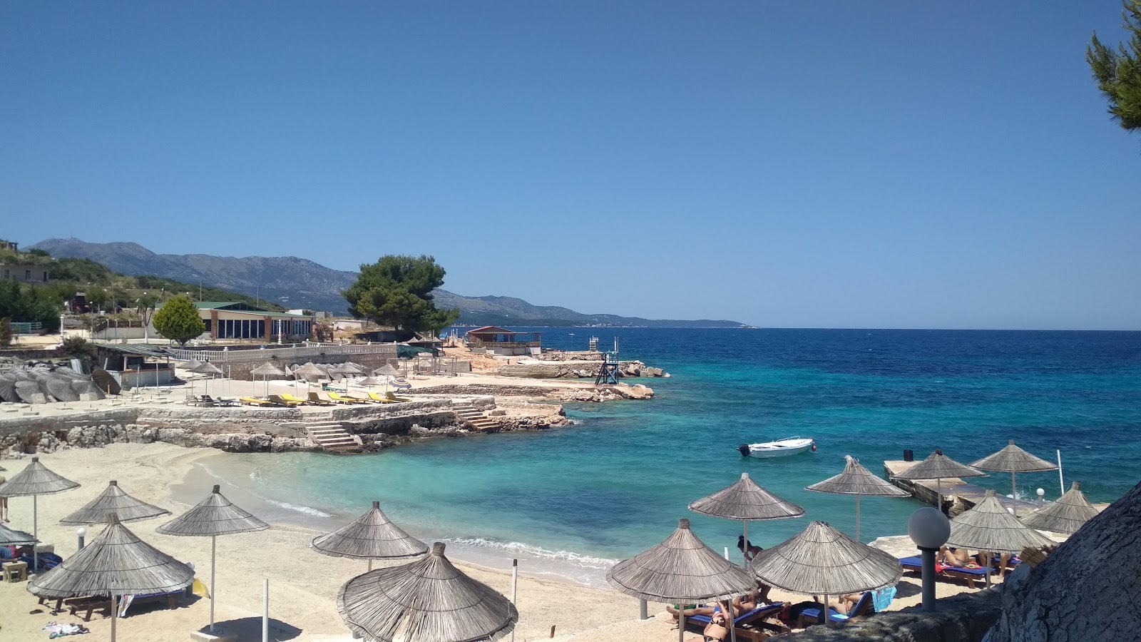 Foto von Artur Beach mit beiger sand Oberfläche