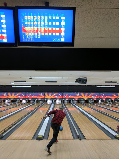 Bowling Alley «AMF Lincoln Lanes», reviews and photos, 3485 Lake Michigan Dr NW, Grand Rapids, MI 49534, USA