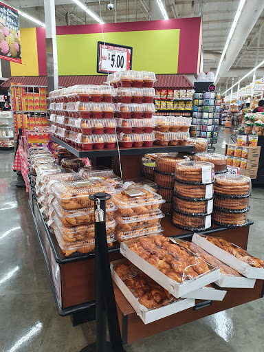 Grocery Store «Superior Grocers», reviews and photos, 7300 Atlantic Ave, Bell, CA 90201, USA