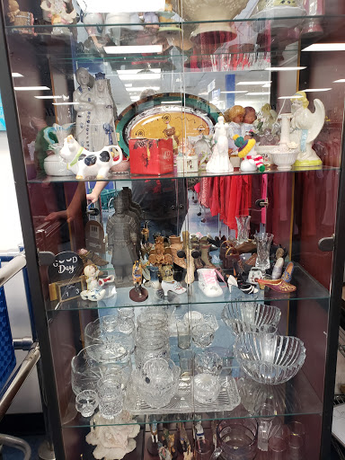 Thrift Store «Goodwill West Palm Beach/South Dixie Store & Donation Center», reviews and photos