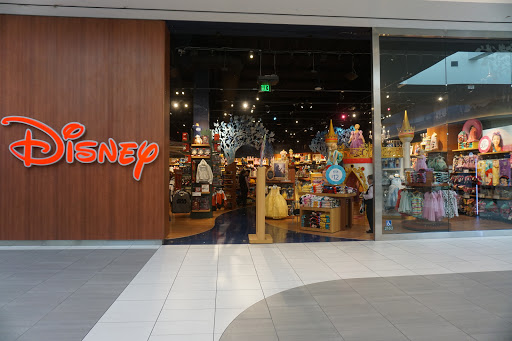 Disney Store, 21712 Hawthorne Blvd, Torrance, CA 90503, USA, 