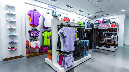 Sporting Goods Store «World Tennis - Alton Sports In Motion», reviews and photos, 1448 Alton Rd, Miami Beach, FL 33139, USA