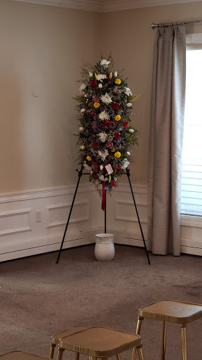 Florist «Carrolls Florist of Beverly», reviews and photos, 385 Cabot St, Beverly, MA 01915, USA