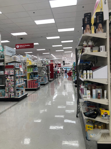 Department Store «Target», reviews and photos, 2333 63rd St, Woodridge, IL 60517, USA