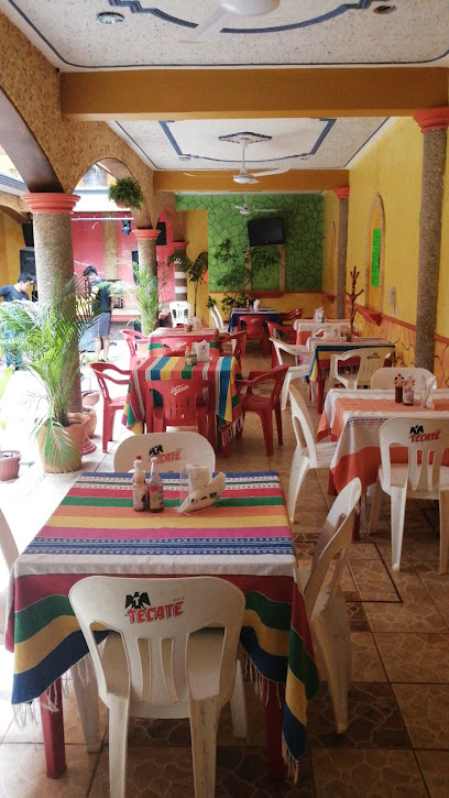 Restaurante bar el xhunco - Isabel La Católica 60, San Antonio, 70110 Ixtepec, Oax., Mexico