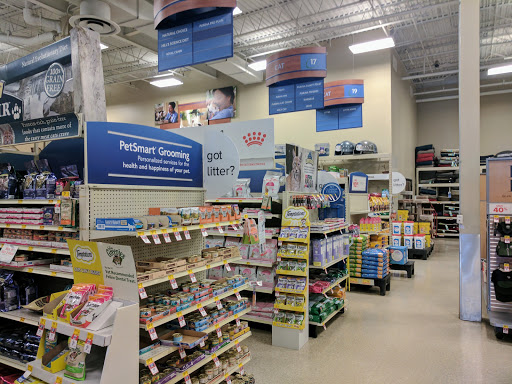 Pet Supply Store «PetSmart», reviews and photos, 60 NJ-17, Paramus, NJ 07652, USA