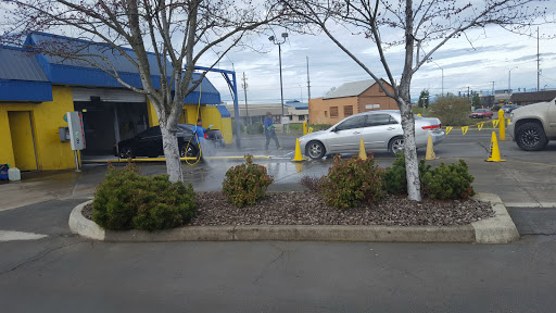 Crater Car Wash en Medford