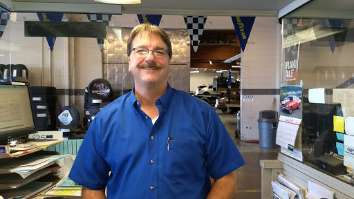 Crown Ford image