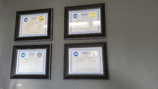 Auto Body Shop «Peterson Automotive», reviews and photos, 13317 NE Fourth Plain Blvd, Vancouver, WA 98682, USA