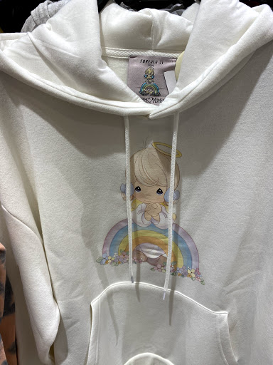 Clothing Store «Forever 21», reviews and photos, 313 Burr Ln, Lake Grove, NY 11755, USA