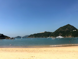 Foto von Deep Water Bay Beach mit sehr sauber Sauberkeitsgrad