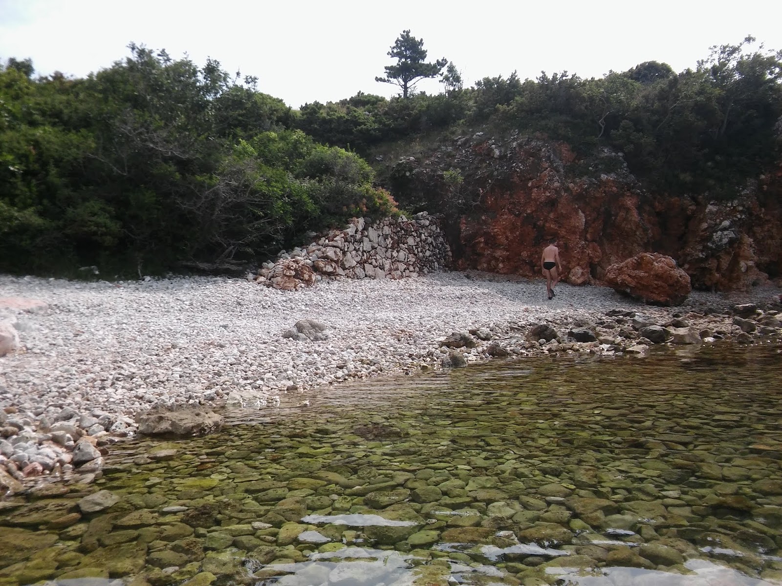 Foto di Dugno beach con sporca livello di pulizia