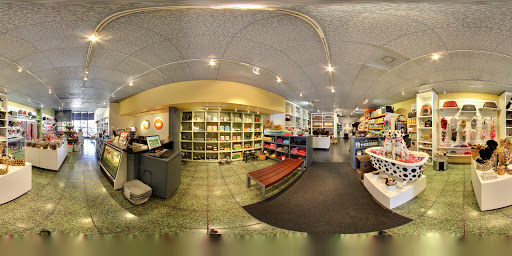 Pet Store «Muttropolis La Jolla», reviews and photos, 7755 Girard Ave, La Jolla, CA 92037, USA