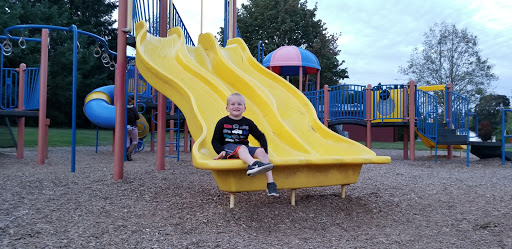 Dog Park «Chapin Park», reviews and photos, 338 Warner Parrott Rd, Oregon City, OR 97045, USA