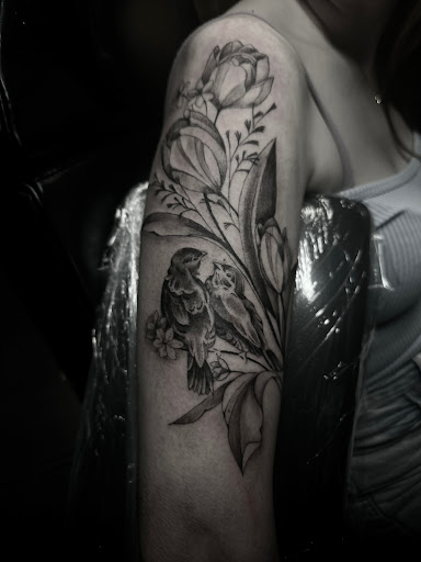 Explore live tattoo ideas, creative tattoo ideas in Lawrenceburg, available at Good Luck Marys Tattoo co.