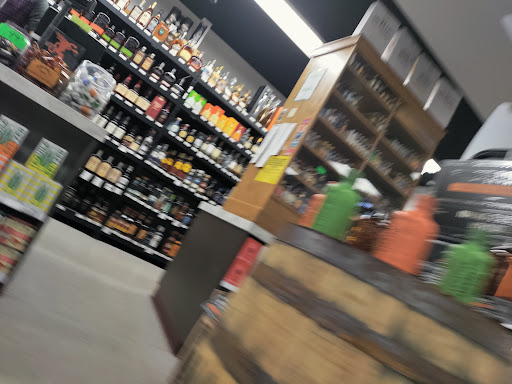 Beer Store «Ideal Party Store Inc», reviews and photos, 908 N Johnson St, Bay City, MI 48708, USA