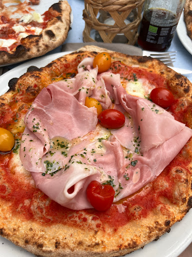 Pizzeria Secret Garden in Mergozzo, Provincia del Verbano-Cusio-Ossola