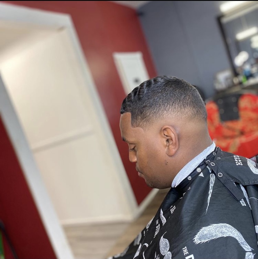 JHows Barbershop 98444