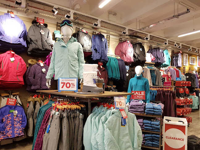 Comments and reviews of Mountain Warehouse Wimbledon