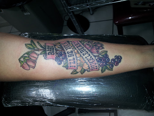 Tattoo Shop «Kingpin Tattoo», reviews and photos, 208 W Veterans Memorial Blvd, Harker Heights, TX 76548, USA