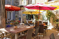 Atmosphère du Restaurant méditerranéen Le petit café à Oppède - n°5