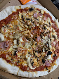 Pizza du Pizzeria L'ermitage à Les Salles-sur-Verdon - n°9