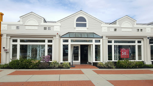 Clothing Store «Banana Republic», reviews and photos, 16 Midway Rd, Cranston, RI 02920, USA