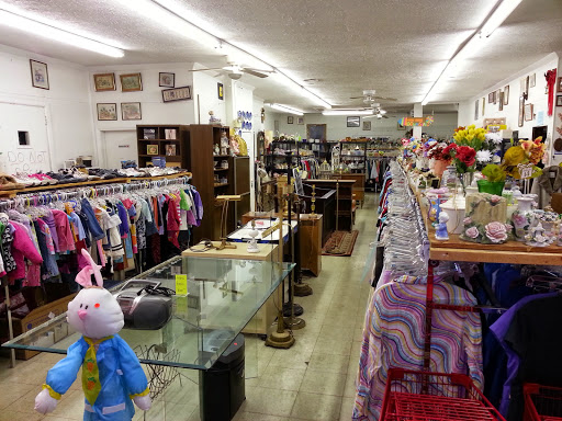 Used Furniture Store «Bargain Land USA», reviews and photos, 1906 E Railroad St, Heidelberg, PA 15106, USA
