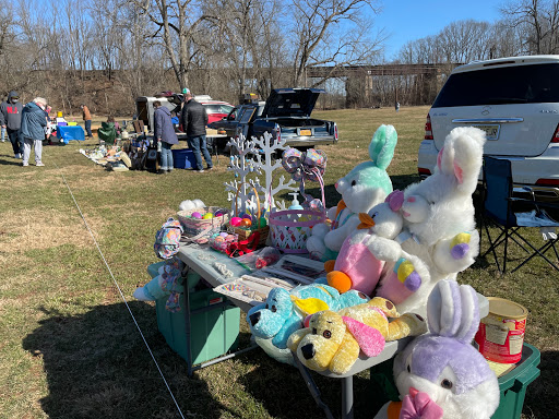 Flea Market «Neshanic Flea Market», reviews and photos, 100 Elm St, Branchburg, NJ 08853, USA