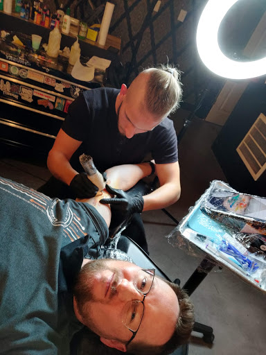 Tattoo Shop «The 407 Tattoo & Piercing Studio», reviews and photos, 13428 Occoquan Rd, Woodbridge, VA 22191, USA