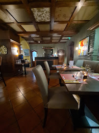Atmosphère du Restaurant français Le resto le France à Ornans - n°3
