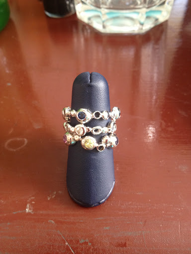 Jewelry Designer «Henderson & Co Jewelers Inc», reviews and photos, 5255 Simpson Ferry Rd, Mechanicsburg, PA 17050, USA