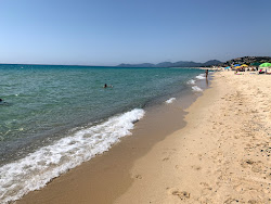 Foto von Piscina Rei Strand mit lange, gerade küste