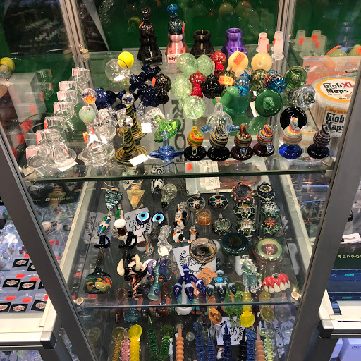 Tobacco Shop «The Glass Market Smoke Shop», reviews and photos, 212 N Federal Hwy #203, Dania Beach, FL 33004, USA
