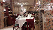 Atmosphère du Restaurant servant du couscous Le Bec Fin - Chez Saïd à Paris - n°10