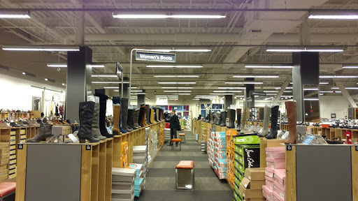Shoe Store «DSW Designer Shoe Warehouse», reviews and photos, 106 S Brand Blvd, Glendale, CA 91204, USA