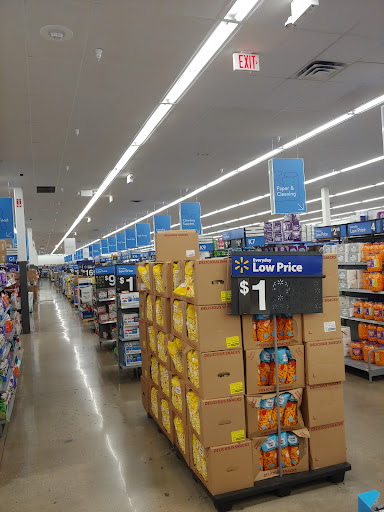 Department Store «Walmart Supercenter», reviews and photos, 150 Smith Rd, St Charles, IL 60174, USA