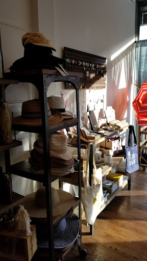 Boutique «The Brass Owl», reviews and photos, 36-19 Ditmars Blvd, Queens, NY 11105, USA