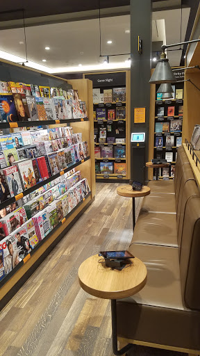 Book Store «Amazon Books», reviews and photos, 9585 SW Washington Square Rd, Portland, OR 97223, USA