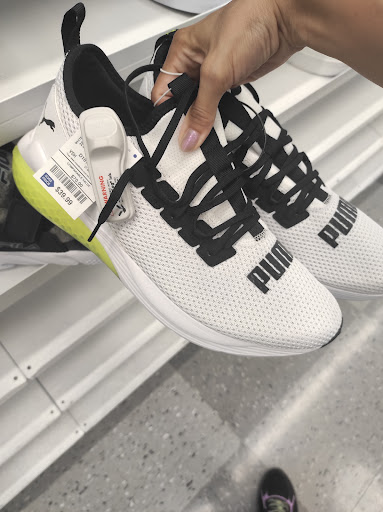 Clothing Store «Ross Dress for Less», reviews and photos, 12115 Biscayne Blvd, North Miami, FL 33181, USA