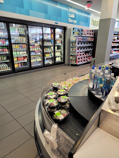 Convenience Store «Walgreens», reviews and photos, 801 7th St NW, Washington, DC 20001, USA