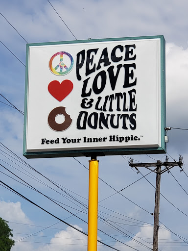 Donut Shop «Peace, Love and Little Donuts of Bethel Park», reviews and photos, 100 Broughton Rd, Bethel Park, PA 15102, USA