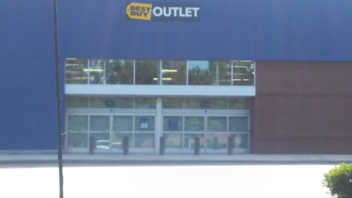Electronics Store «Best Buy Outlet Store», reviews and photos, 5220 Capital Blvd, Raleigh, NC 27616, USA
