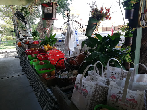 Florist «Sequoia Flowers Produce & More», reviews and photos, 20940 Ave 296, Exeter, CA 93221, USA