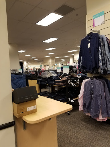 Department Store «Nordstrom Rack Beverly Connection», reviews and photos, 100 N La Cienega Blvd, Los Angeles, CA 90048, USA