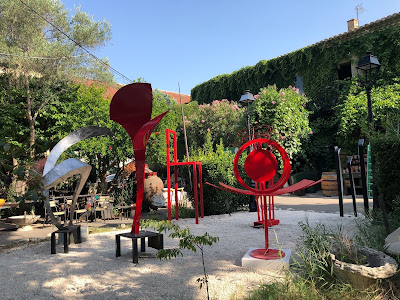 Le Village des Antiquaires de la gare à L'Isle-sur-la-Sorgue