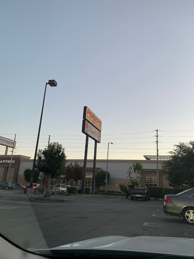 Office Supply Store «Staples», reviews and photos, 6104 Sepulveda Blvd, Van Nuys, CA 91411, USA